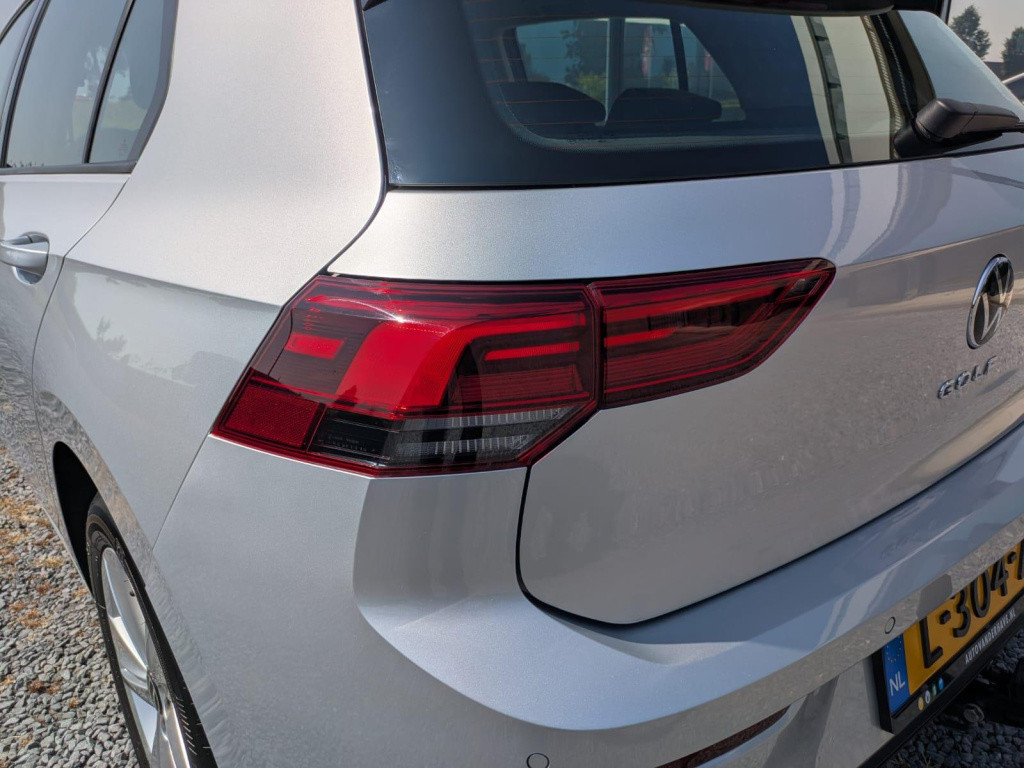 Volkswagen Golf 1.0 tsi life business | trekhaak | camera | carplay | acc |