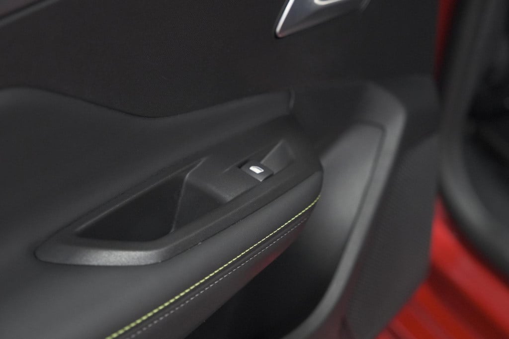 Peugeot 308 sw 1.6 plug-in hybrid 225 gt | focal audio | 360 camera | adapt