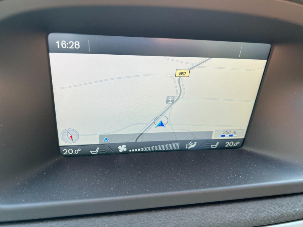 Volvo V70 1.6 d2 kinetic, trekhaak, navi, parkeersensoren enz...