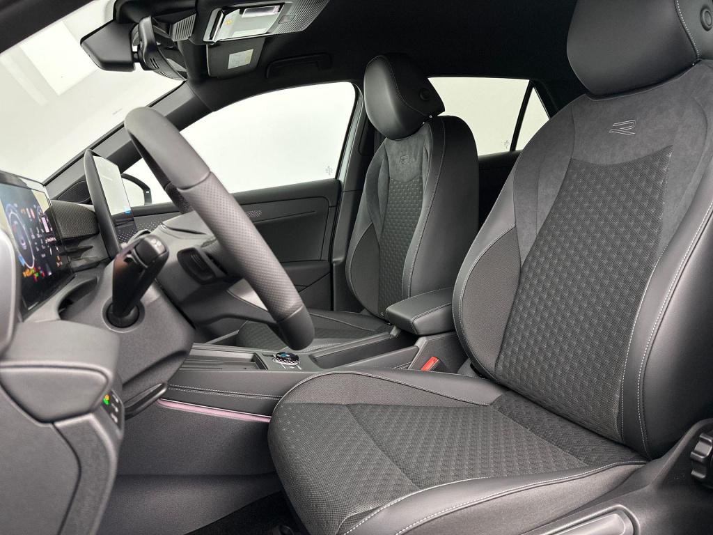 Volkswagen T-roc 1.5 etsi r-line first edition