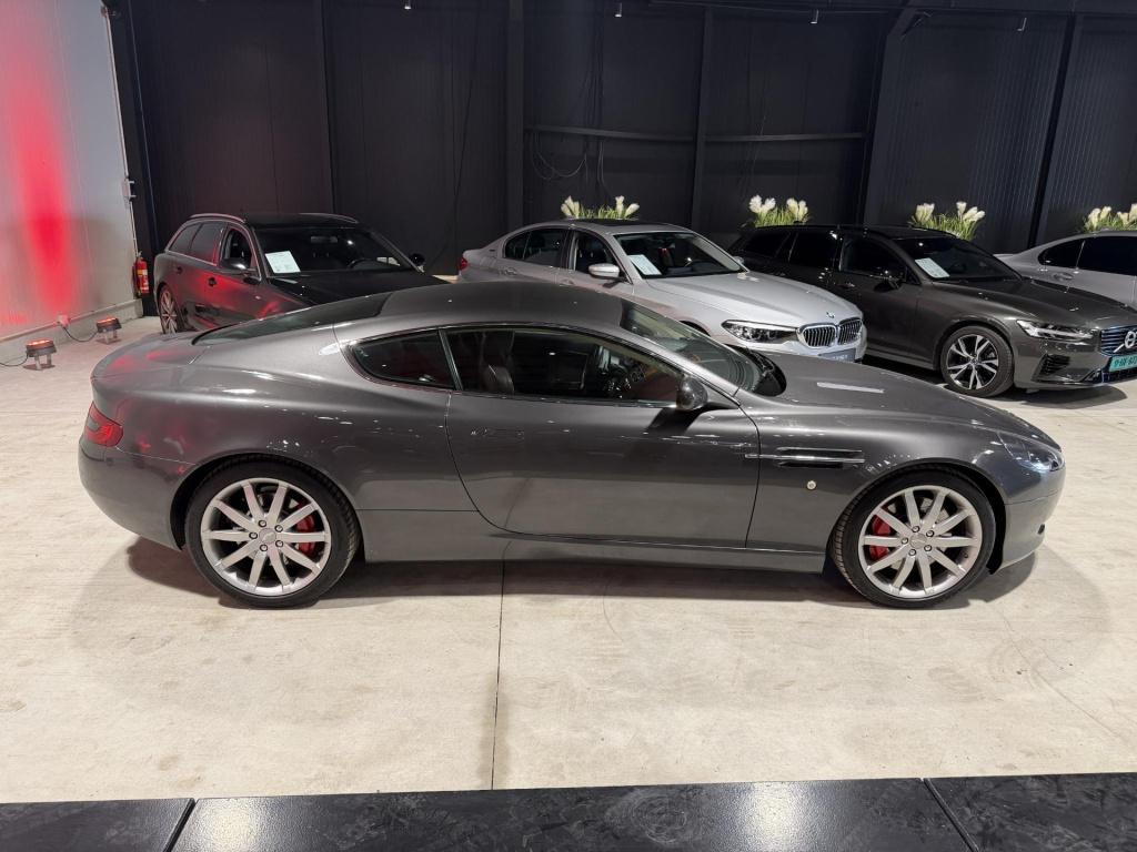 Aston Martin Db9 5.9 v12 touchtronic