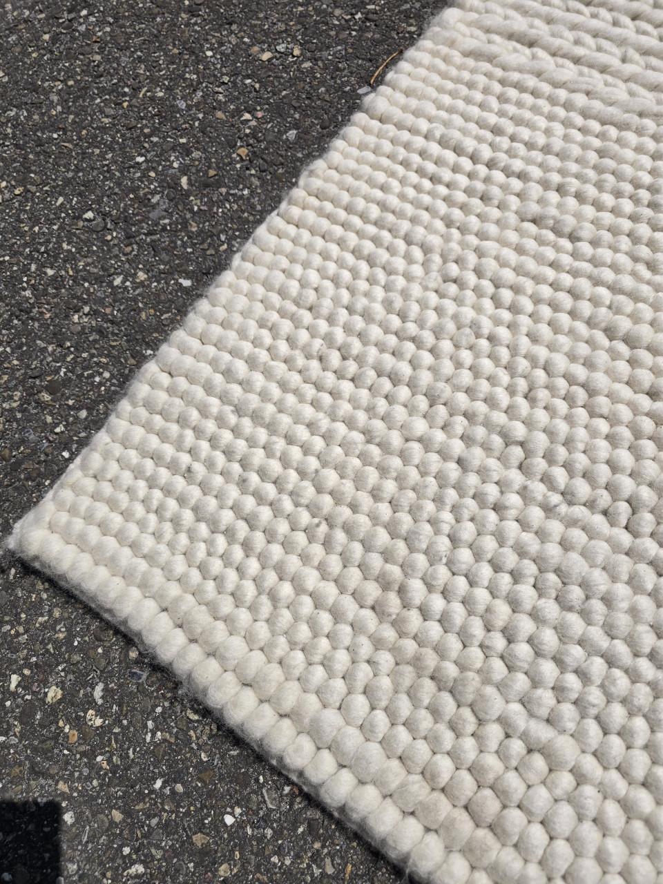 Vloerkleed wolwit