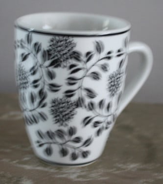 Mok met zwarte print