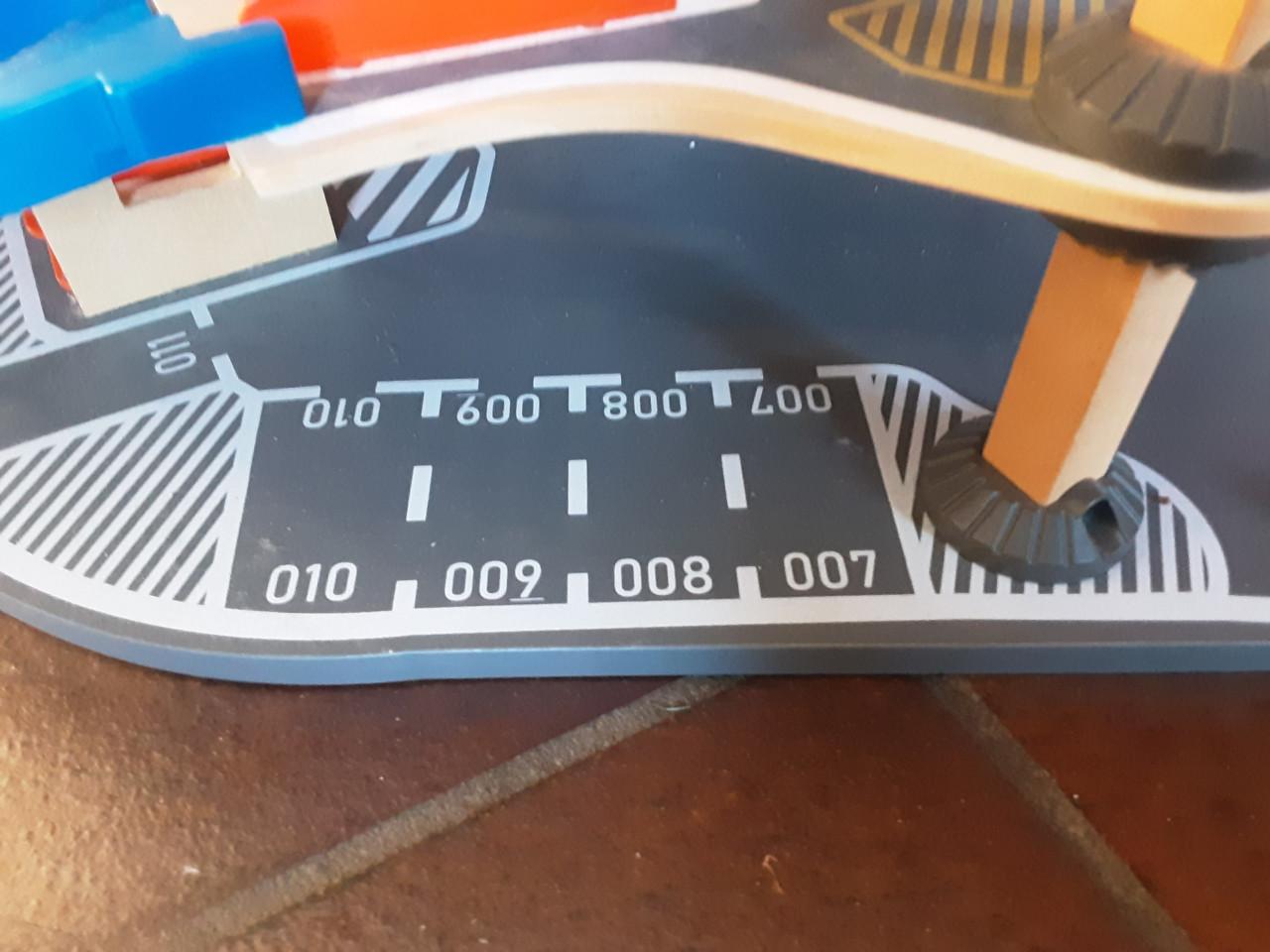 Houten speelgoed garage