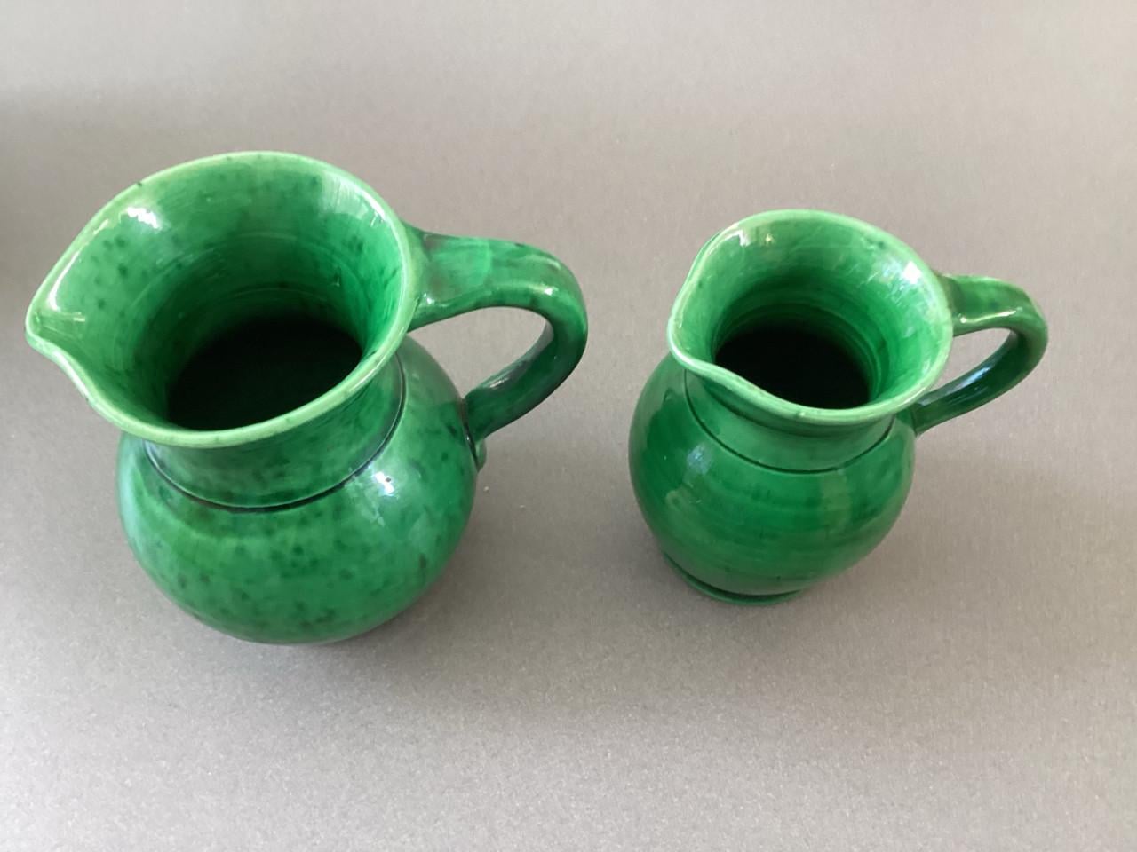 Vintage kannetjes. 2 x Groen Glazuur.