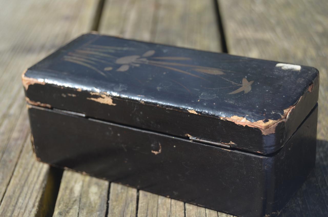 Klein laque doosje, mogelijk Chinees