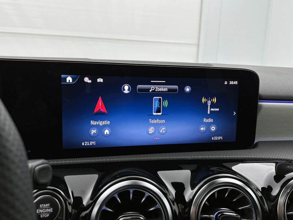 Mercedes-Benz A-Klasse 250 e business solution amg | nightpakket | amg line