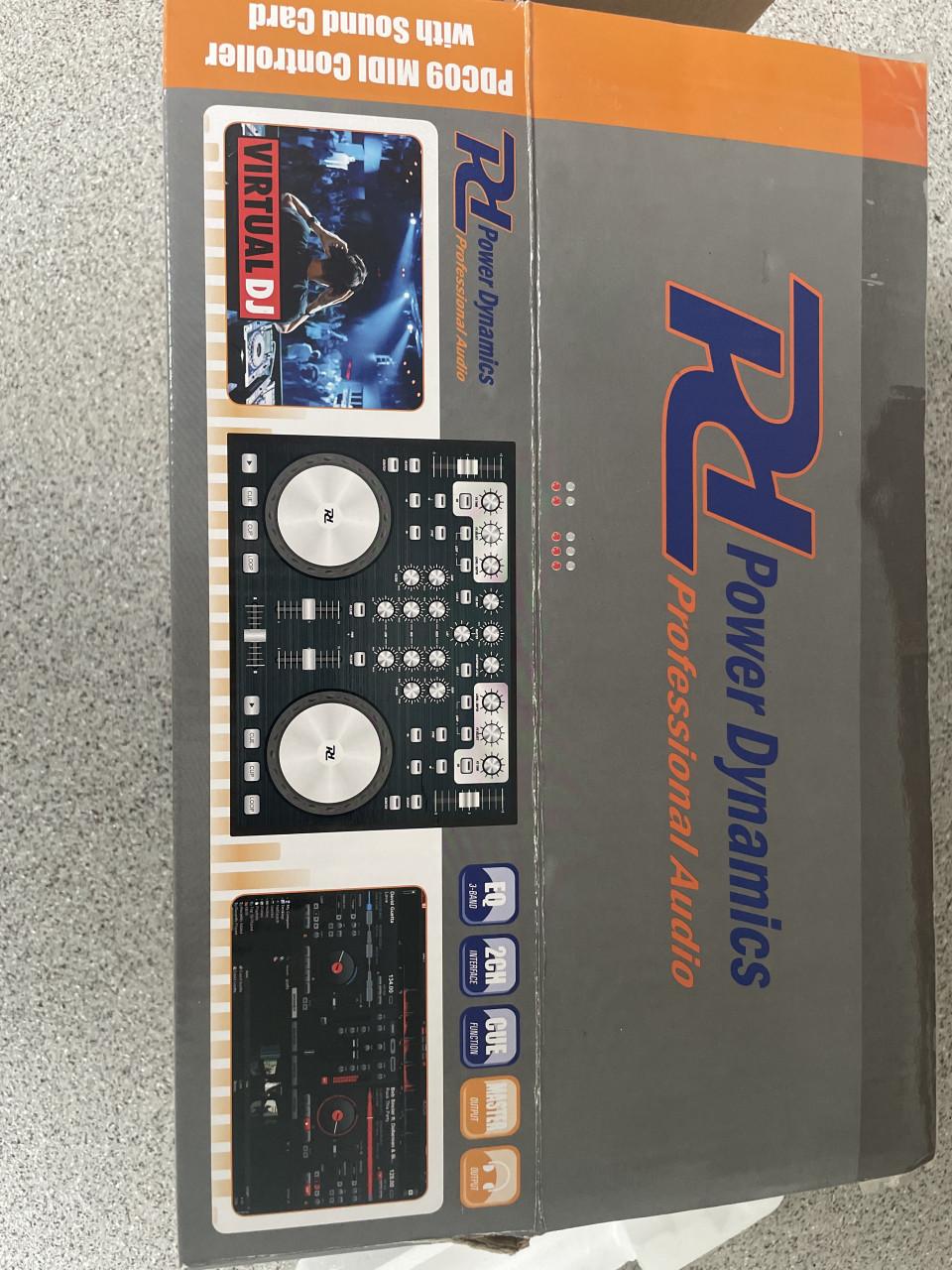 Power dynamics dj controller
