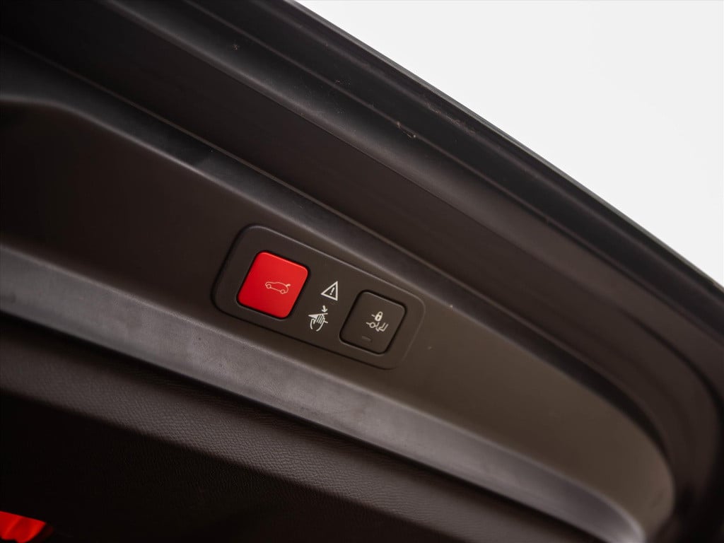 Peugeot 5008 1.2 puretech 130pk gt automaat | 7-zits | nappa leder | focal 