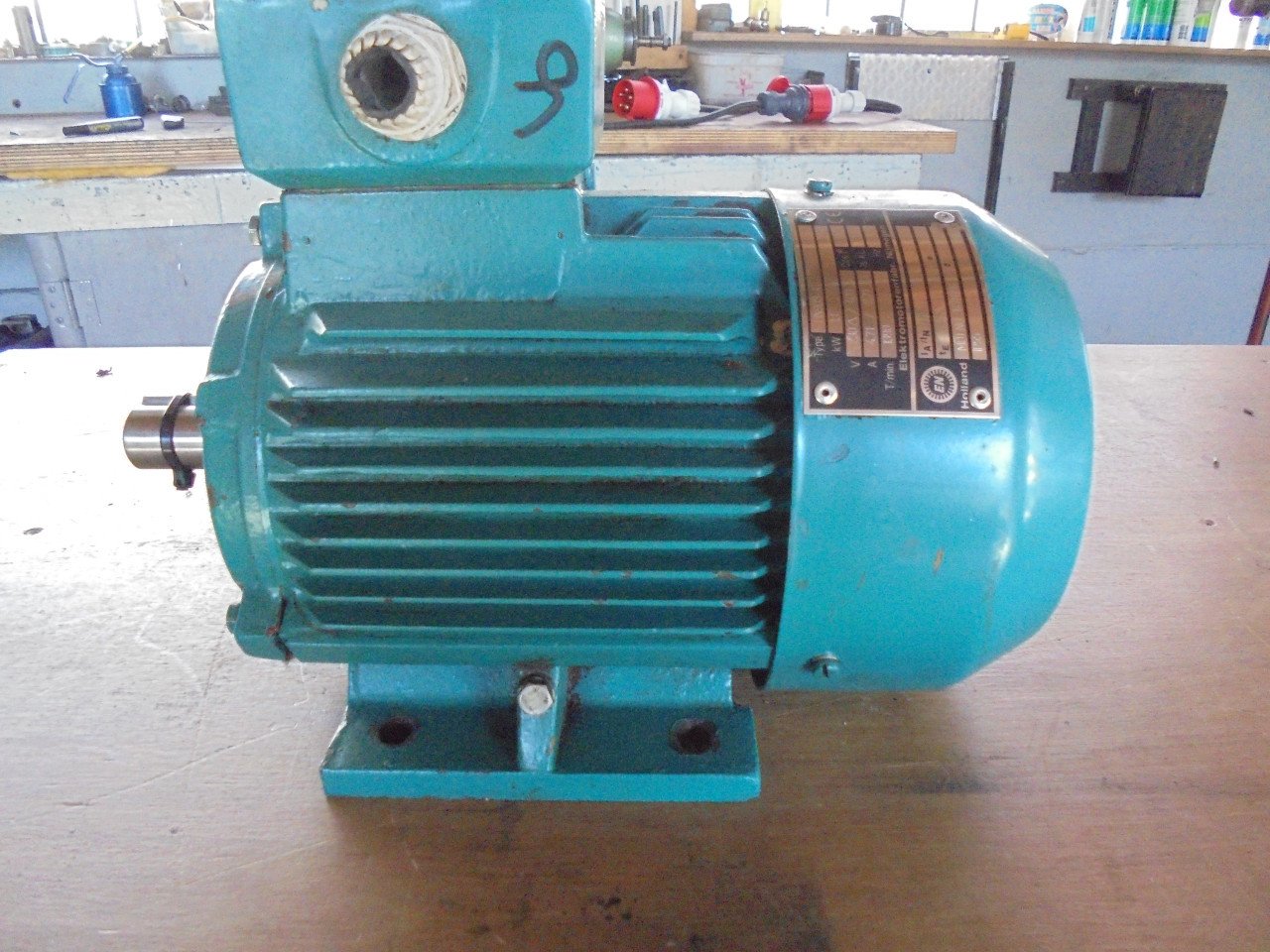Eletromotor