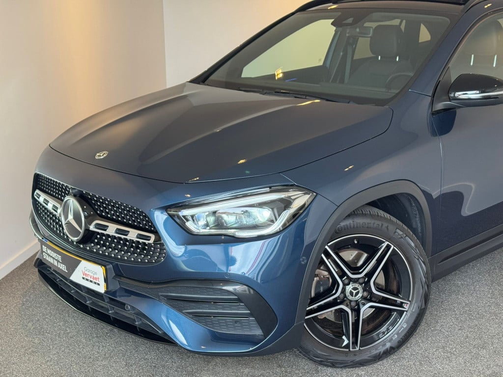Mercedes-Benz Gla-klasse 180 business solution amg