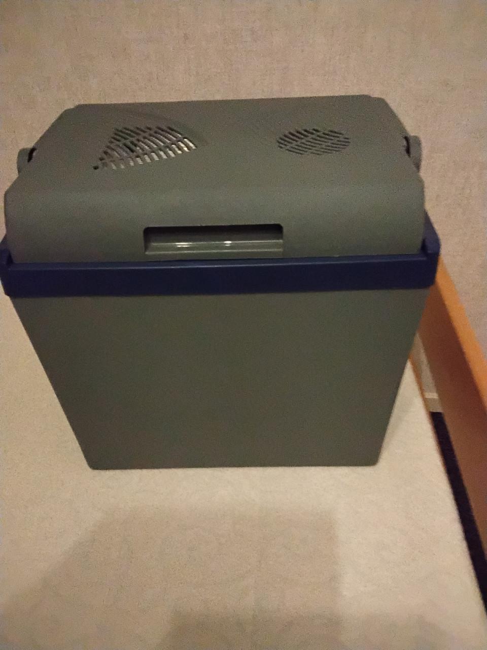 Elektrische koelbox voor in de auto