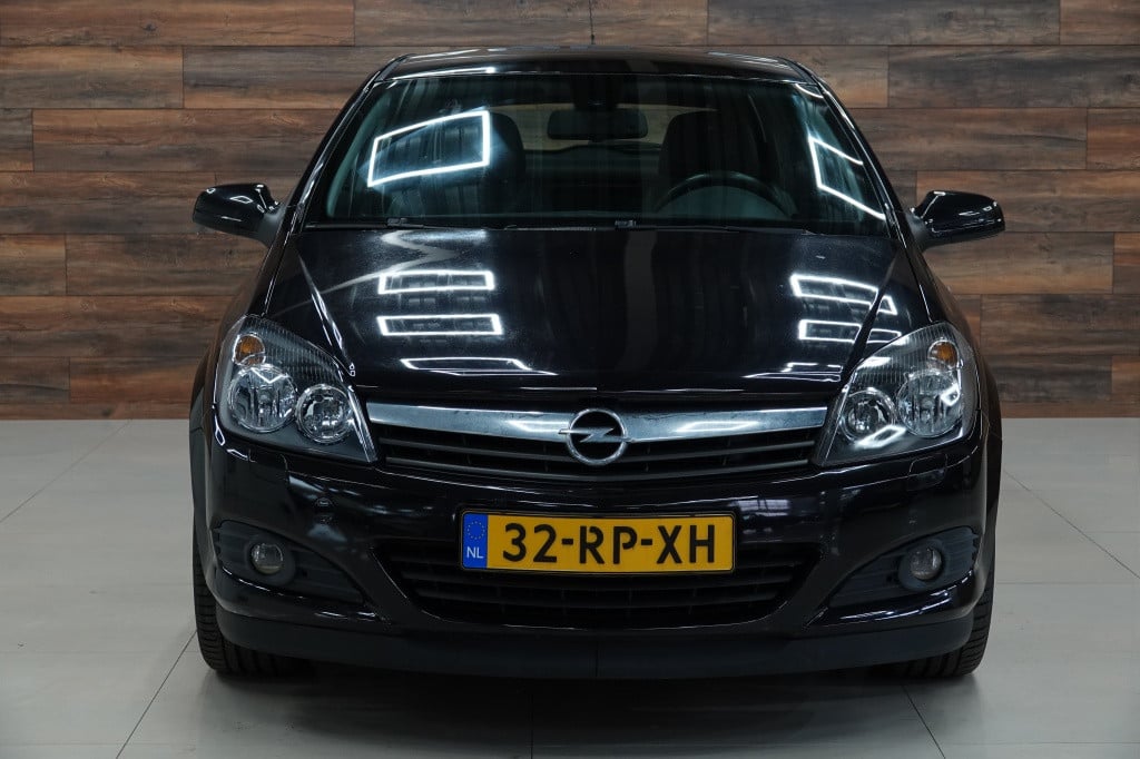 Opel Astra gtc 1.6 sport | cruise |