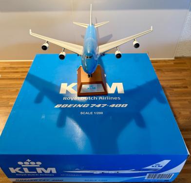 KLM schaalmodel 1:200