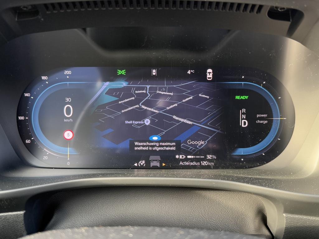 Volvo Ex40 extended range plus dark 252pk/82kwh| camera| adap.cruise