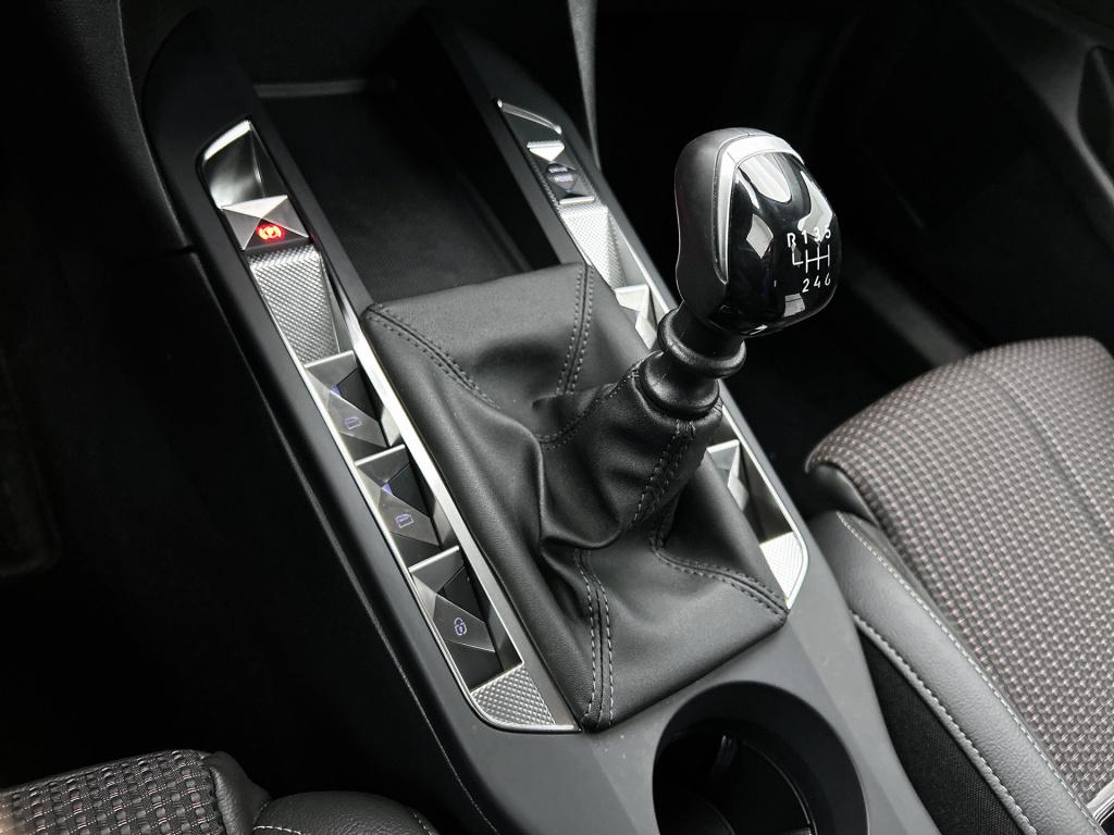 Ds Ds 3 100 pk performance line | rijklaar | keyless entry | alcantara | pa