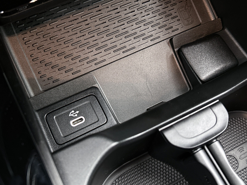 Mercedes-Benz Eqa 250+ business solution amg 71 kwh | trekhaak | nightpakke