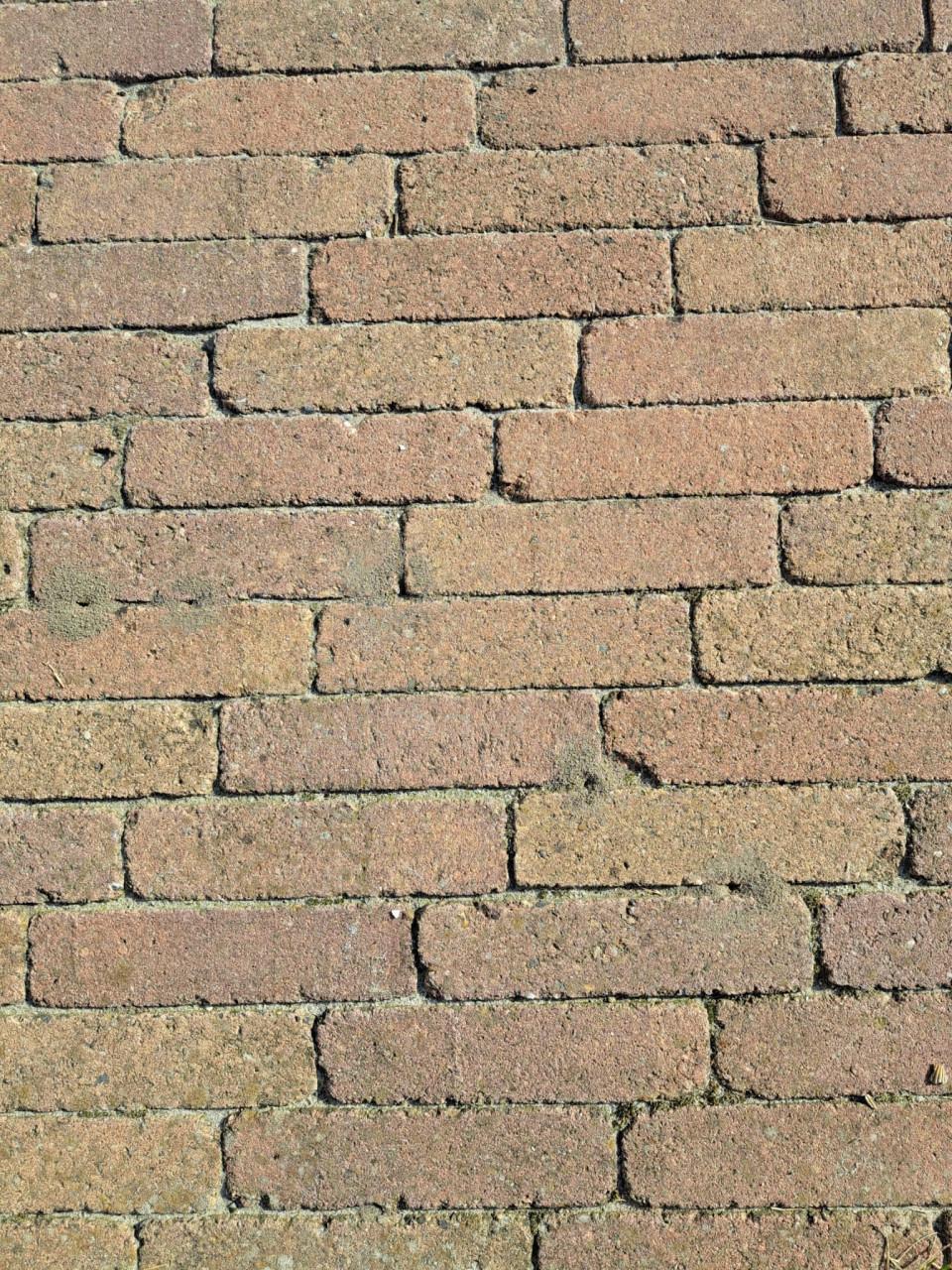 Stenen, waaltjes.
