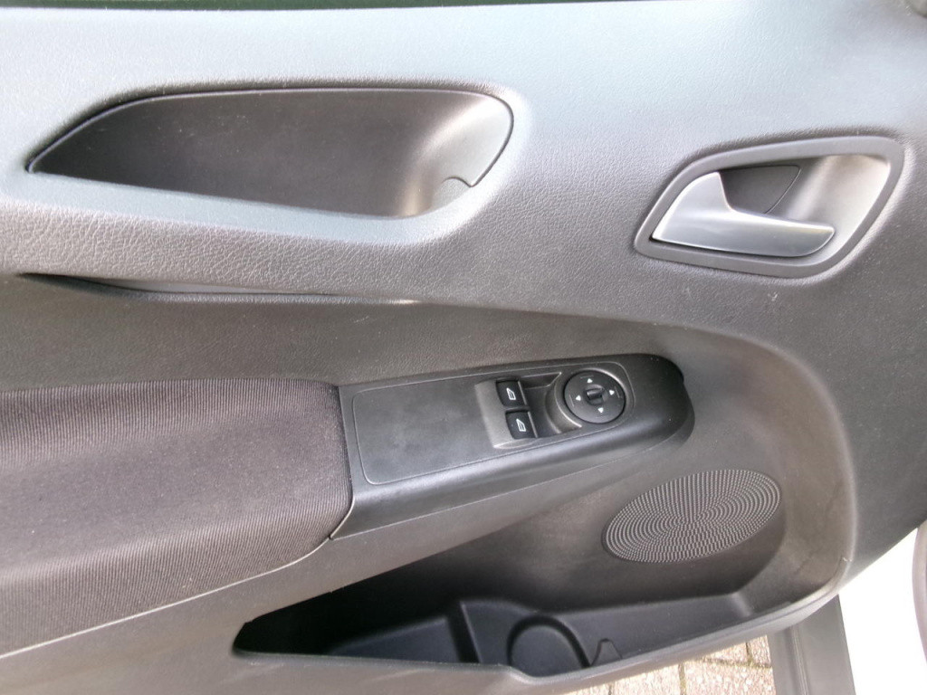 Ford Transit Courier 1.5 tdci airco, cr.contr navi, schuifd. tr.h.