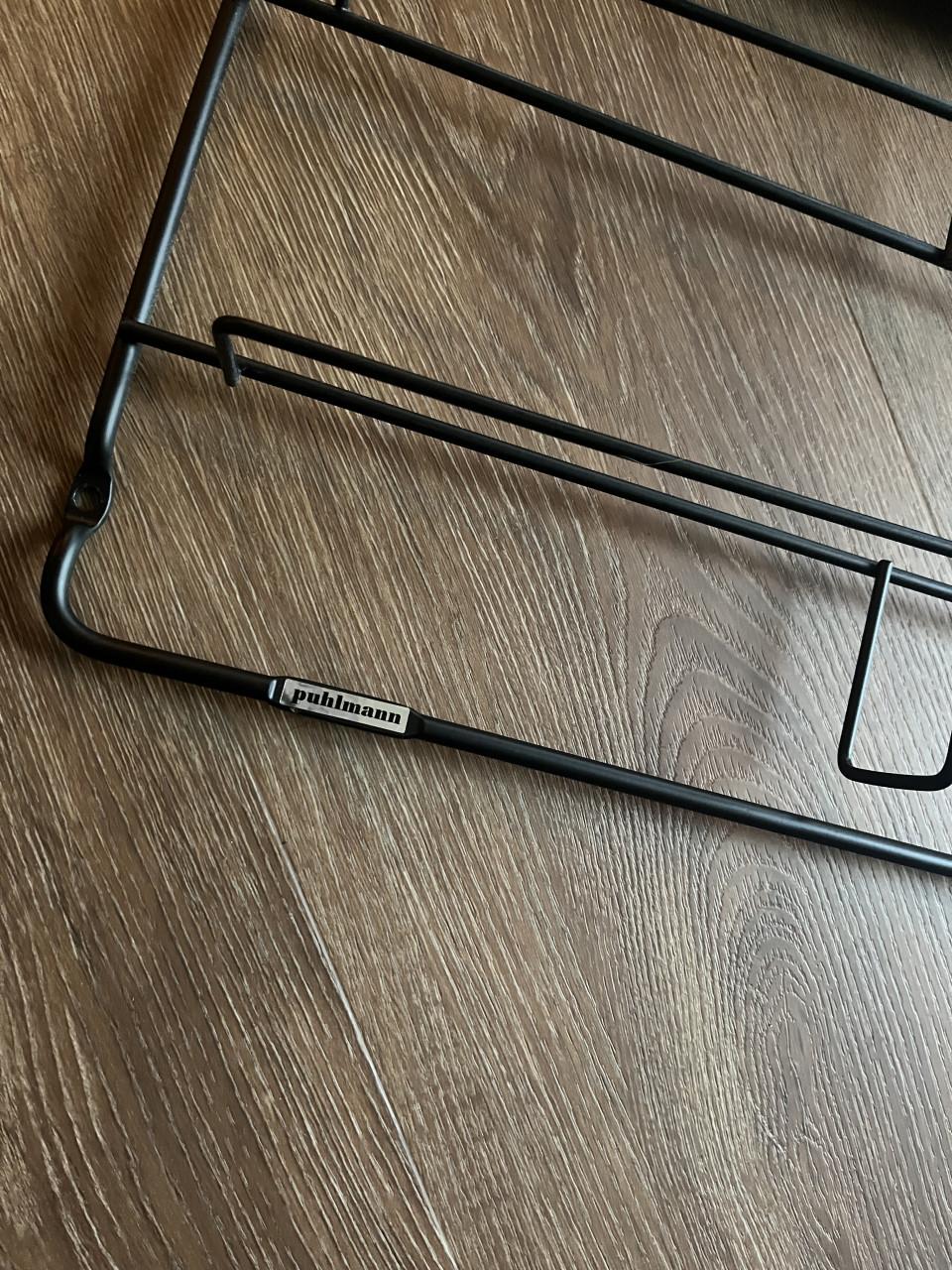 Tijdschriftenrek Puhlman zwart