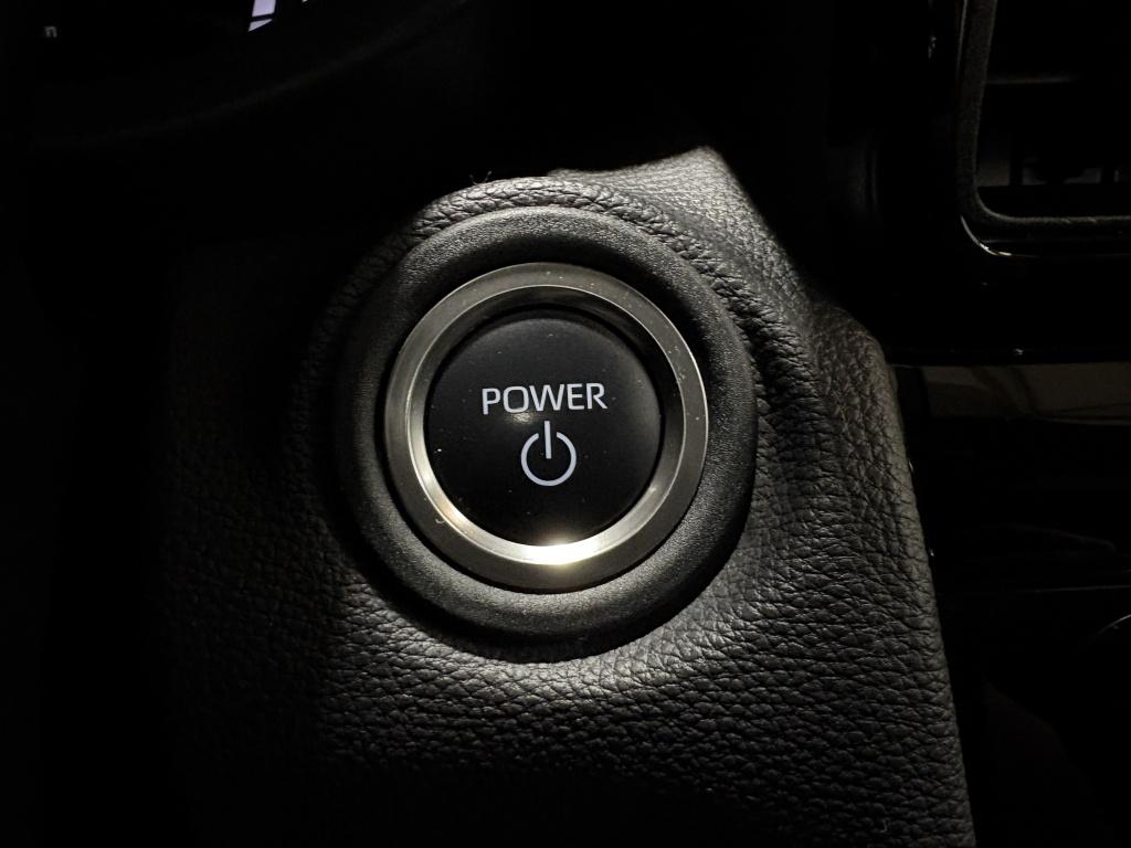 Toyota Yaris Cross 1.5 hybrid 115 first edition | bsm | pdc |