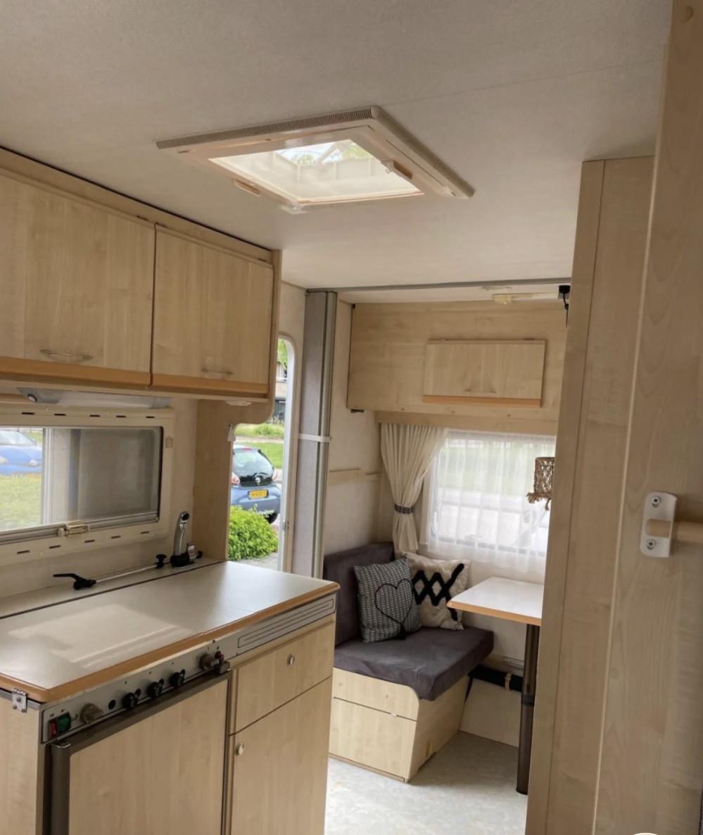 Chateau Caratt caravan