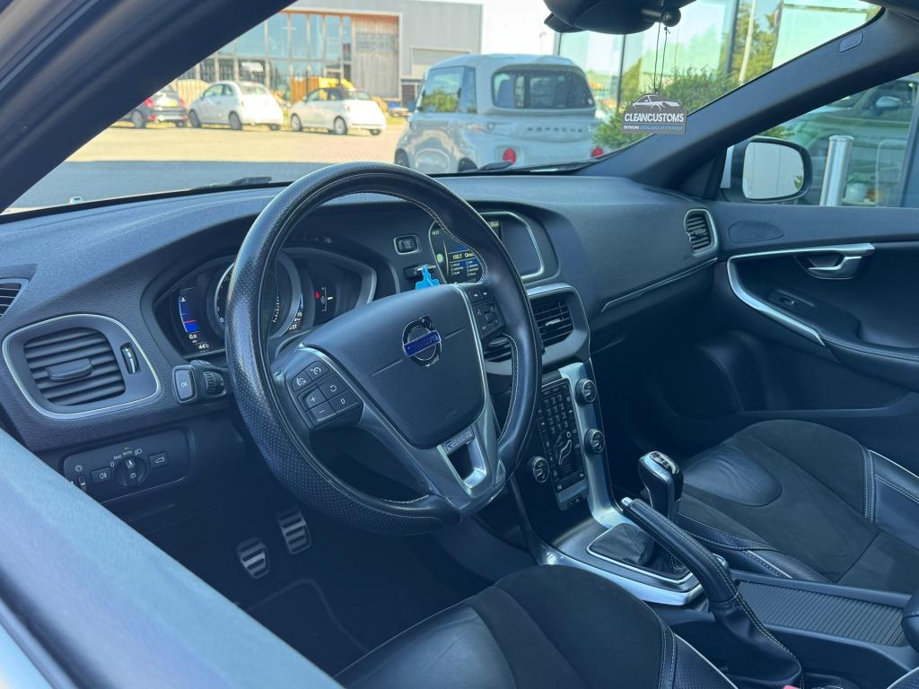 Volvo V40 2.0 d2 r-design business * nap * 100% onderhouden * 2e eigenaar
