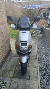 Piaggio Skipper Lx motor scooter met aanhanger