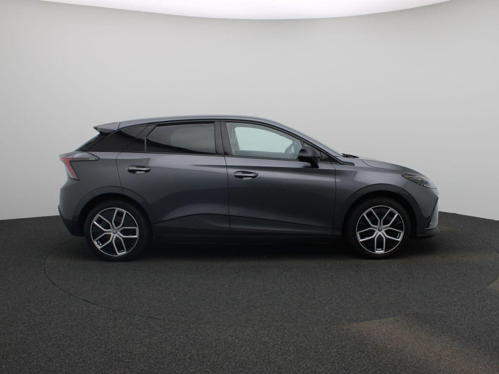 MG Mg4 64 kwh luxury