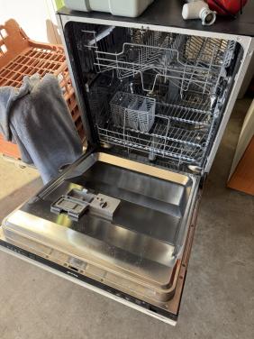 Koelkast Siemens, vaatwasser Smeg