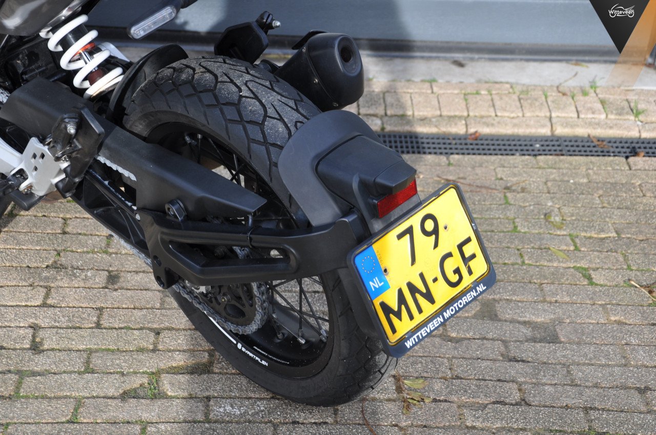 Husqvarna Svartpilen 401 A2 rijbewijs 32KW
