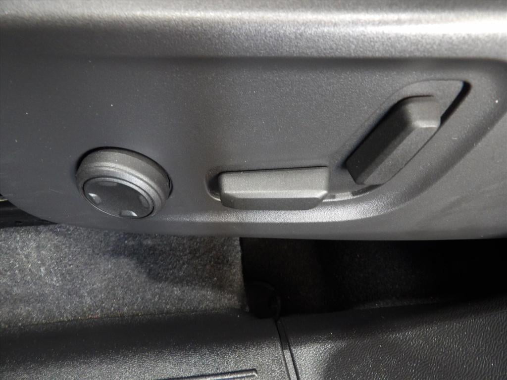 Volvo XC40 t5 plug-in hybrid 262pk aut plus dark