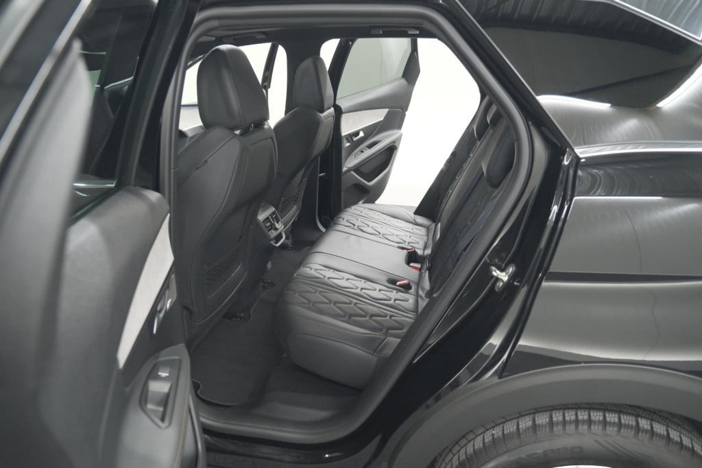Peugeot 3008 1.6 puretech 180 gt | panoramadak | adaptieve cruise control |