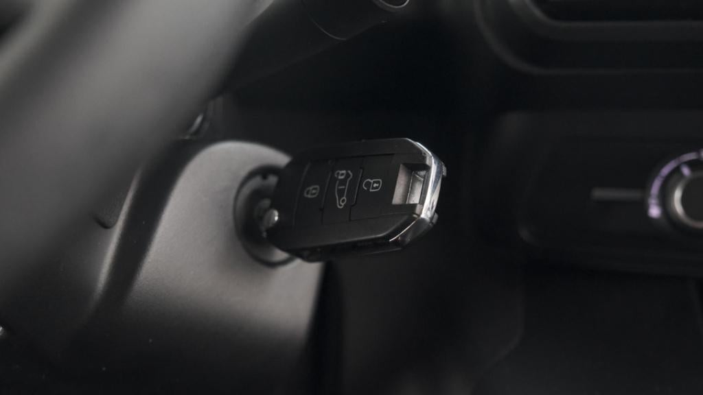 Peugeot Partner 1.5 bluehdi 100 s&s l1 | trekhaak | camera | apple carplay 