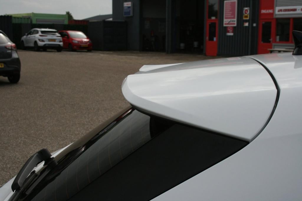 Audi A3 sportback 40 tfsi e s-line / pano / leer / matrix / camera / b&o