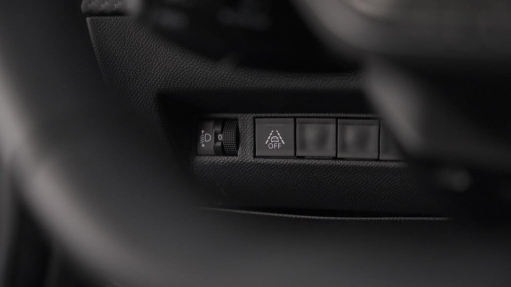 Peugeot 208 puretech 100 eat8 active | parkeersensoren | navigatie | apple 