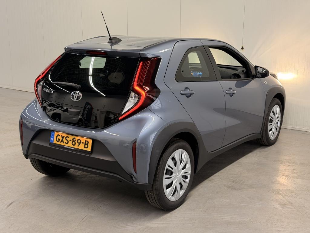 Toyota Aygo x 1.0 vvt-i mt play| camera| carplay| airco
