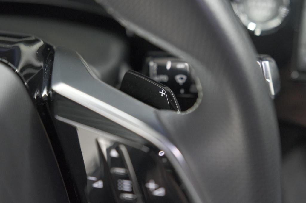 Peugeot 3008 1.2 hybrid 136 gt | panoramadak | focal audio | alcantara exec