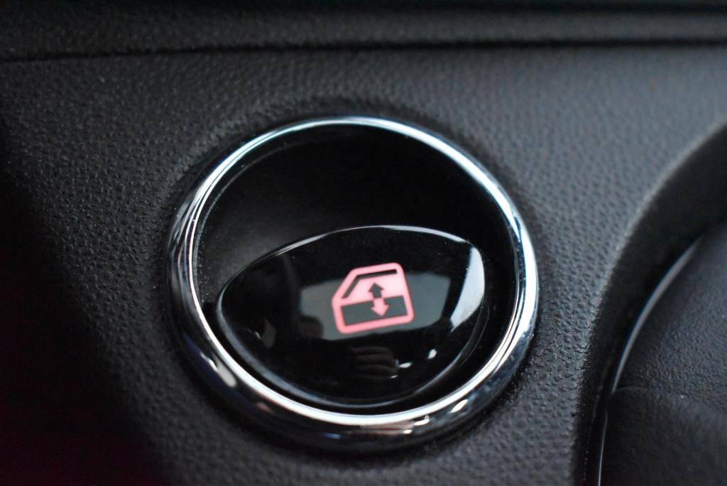 Fiat 500 hybrid launch edition