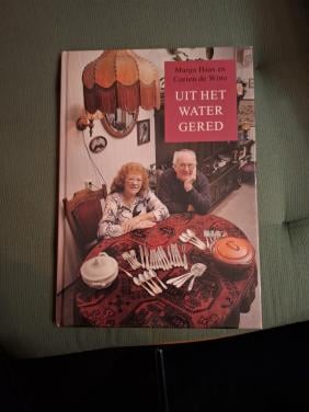 Uit het water gered, door Marga Haas, Corien de Witte