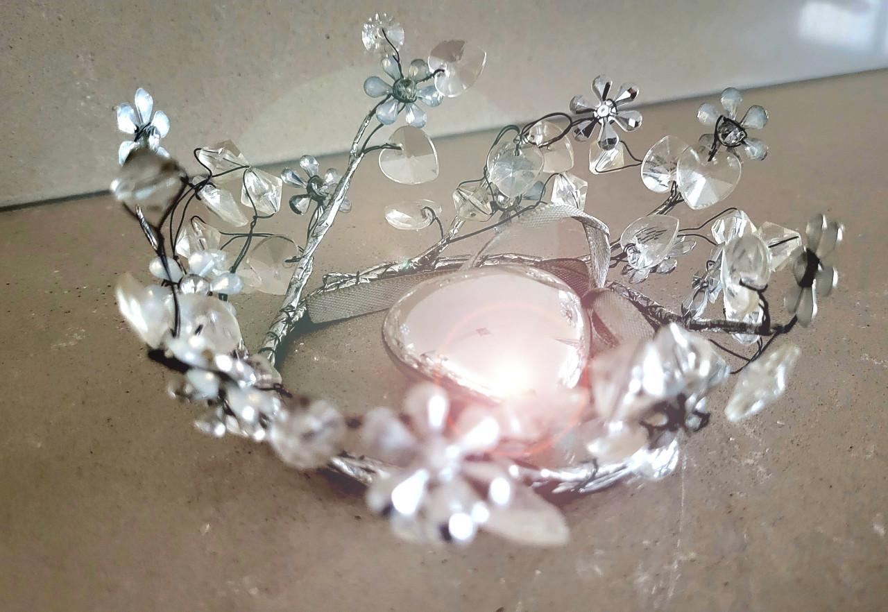 Decoratief stuk, diamantjes met hartje