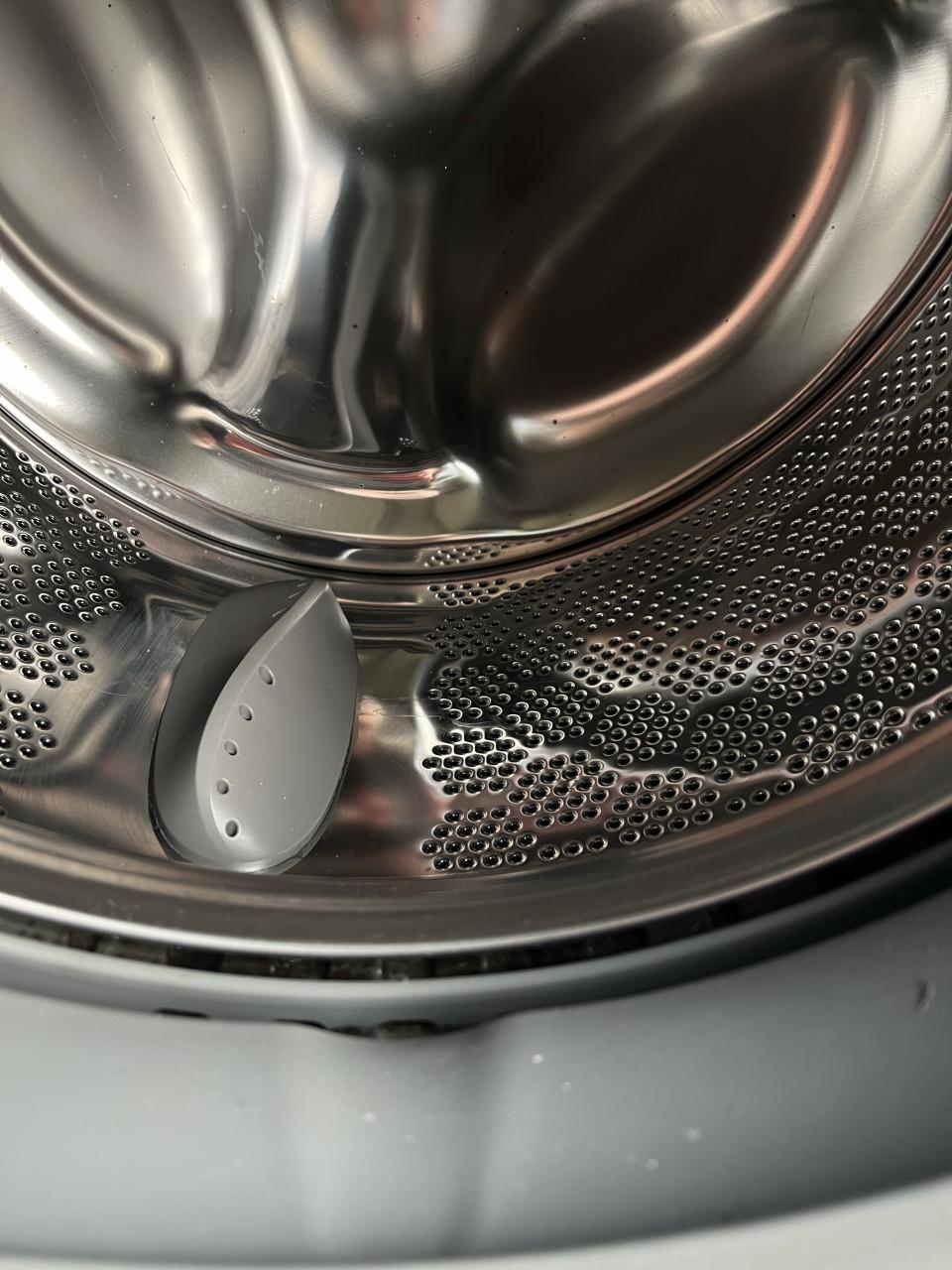 A+++ klasse AEG L6FBN5740 Wasmachine 7 kg. 1400 toren als nieuw