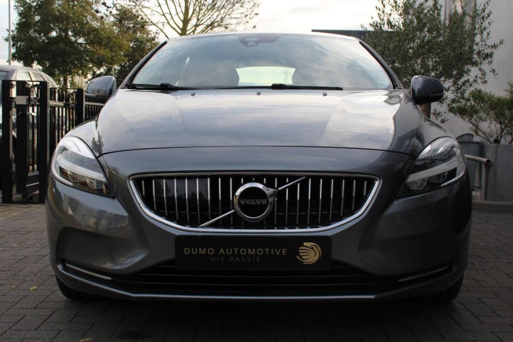 Volvo V40 1.5 t2 inscription aut. - leder - full led - navi - citycafety - 