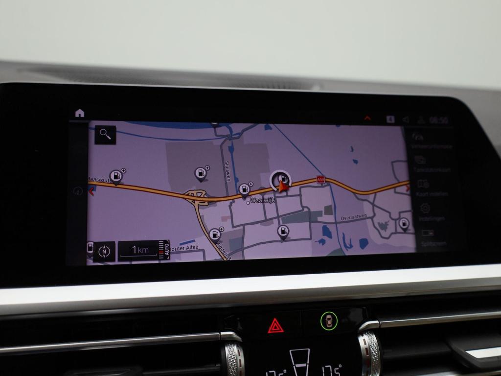 BMW 3-serie 318i business edition | virtual cockpit | navigatie | leder | c