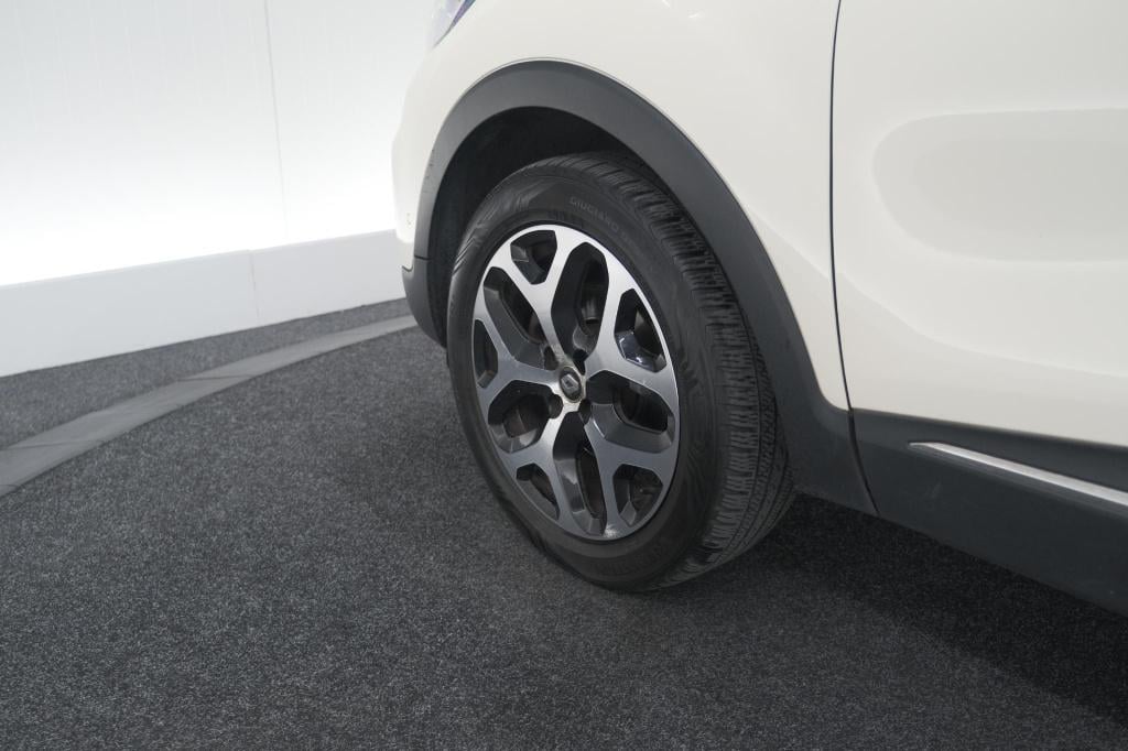 Renault Captur tce 120 edc intens | camera | dodehoekdetectie | navigatie |