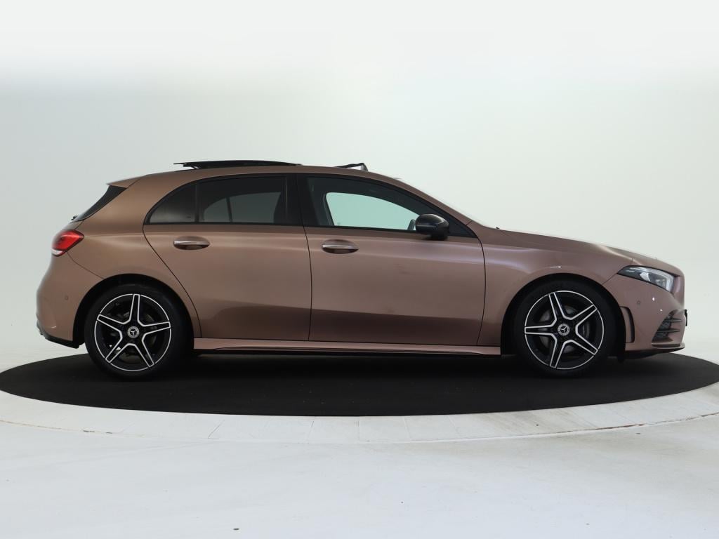 Mercedes-Benz A-Klasse 180 business solution amg | panoramadak | memory pak