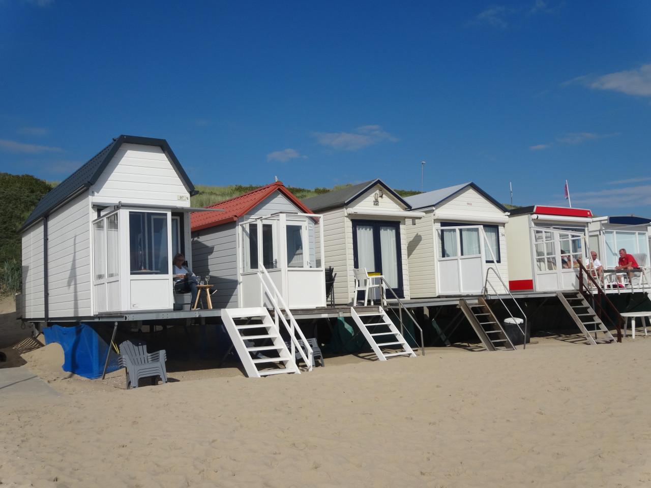 Slaapstrandhuisje of vakantiehuisje aan zee