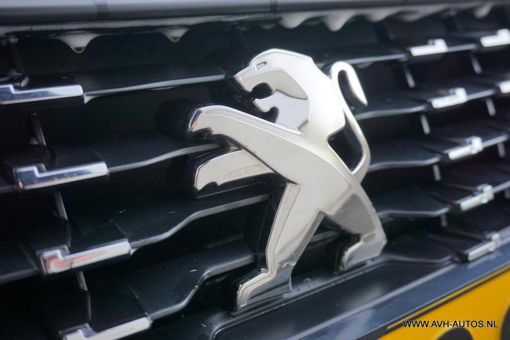 Peugeot 208 1.2 puretech allure automaat