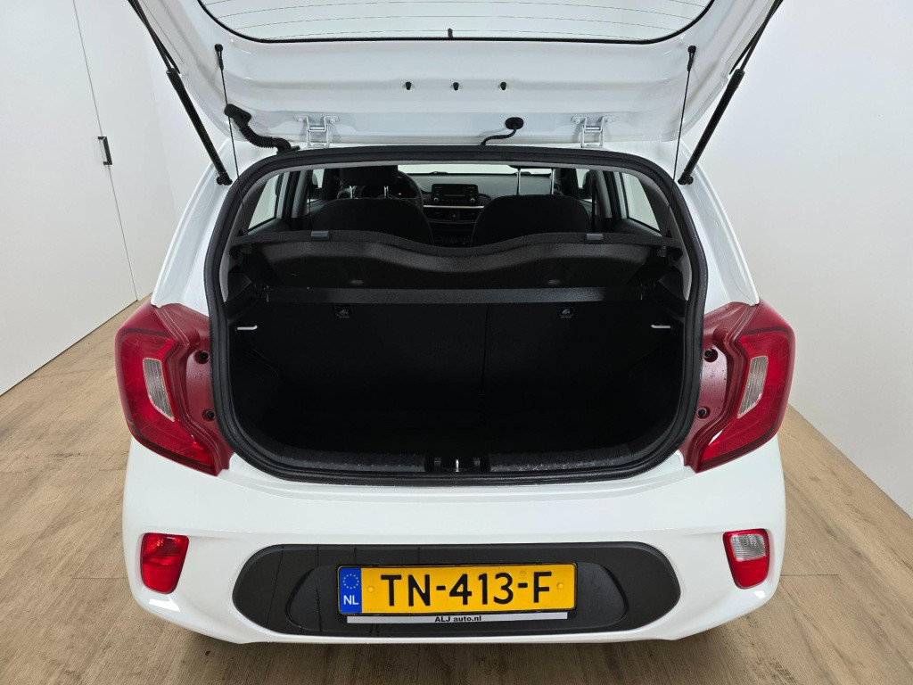 Kia Picanto occasion dealer auto met sportvelgen en bluetooth audio | tweed