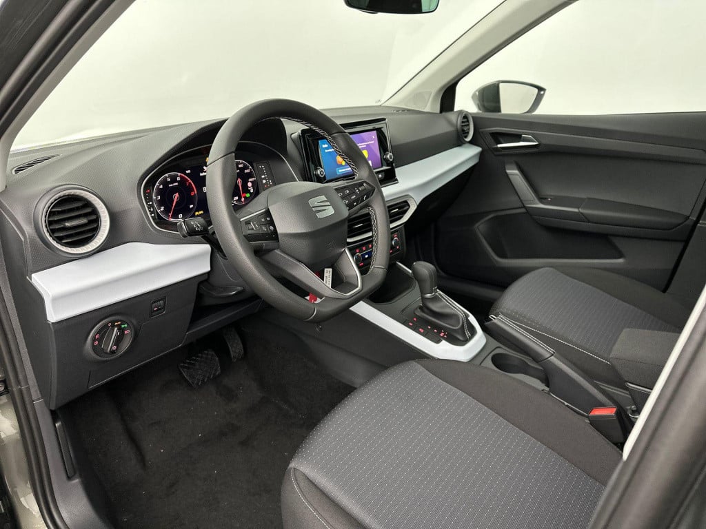 Seat Arona style business connect 1.0 85 kw / 115 pk ecotsi s